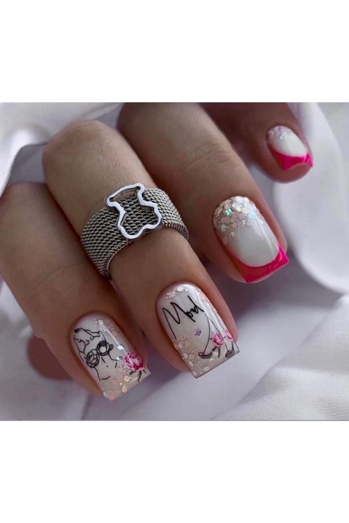 Pembe Gül Ve Insan Suratlı Desenli Tırnak Dövmesi Tırnak Tattoo Nail Art Tırnak Sticker