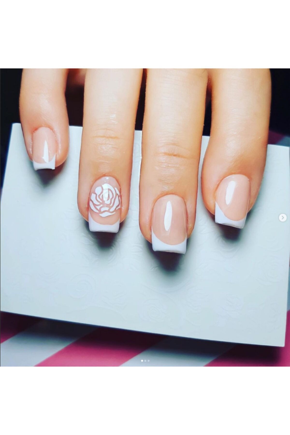 Beyaz Gül Desenli Tırnak Dövmesi Tırnak Tattoo Nail Art Tırnak Sticker