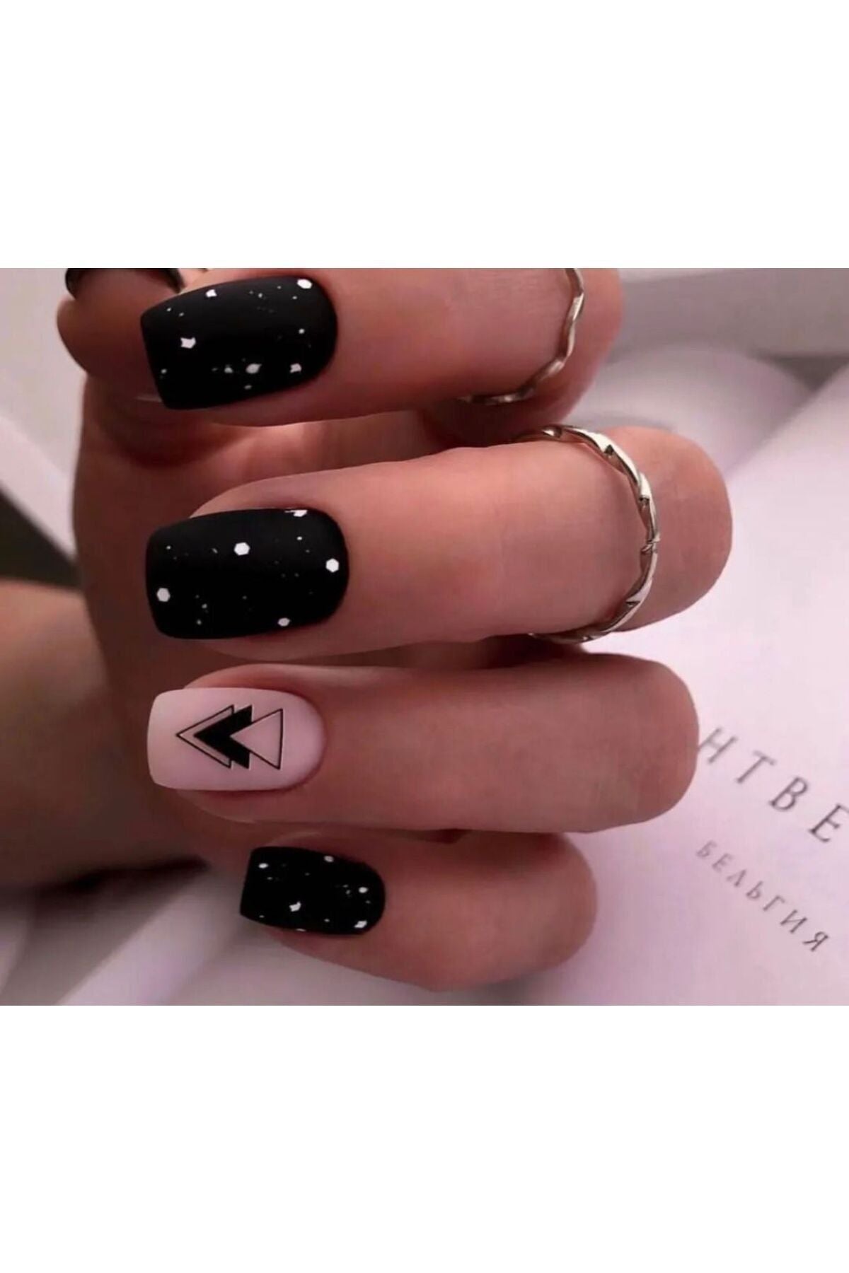 Siyah Beyaz Üçgen Desenli Tırnak Dövmesi Tırnak Tattoo Nail Art Tırnak Sticker